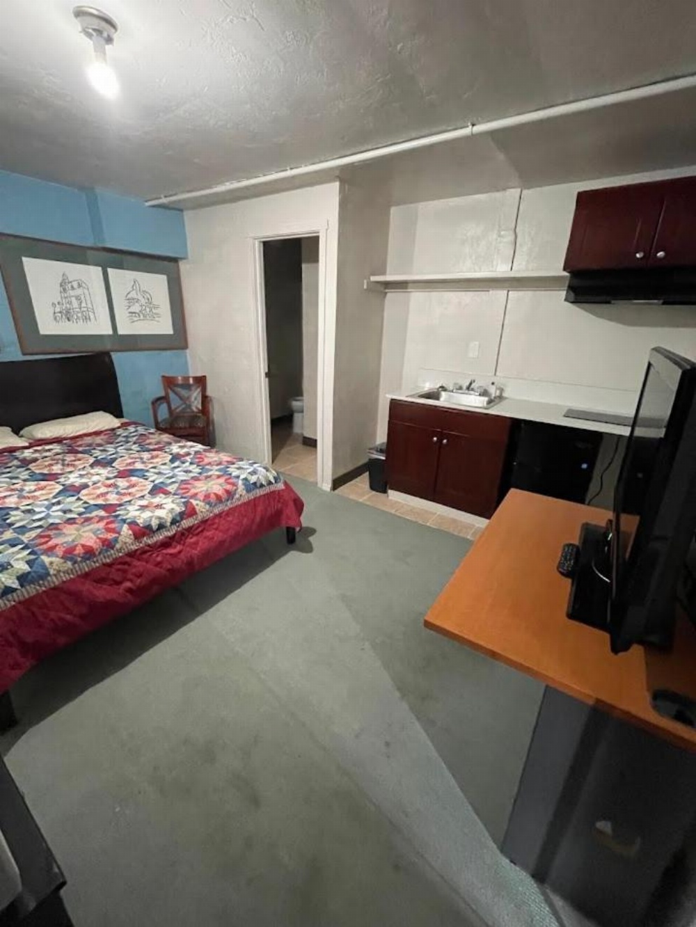 Royal A Motel Main image