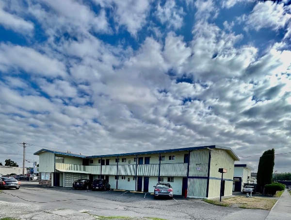 Royal A Motel image 1