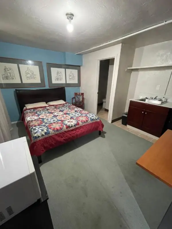 Royal A Motel Main image